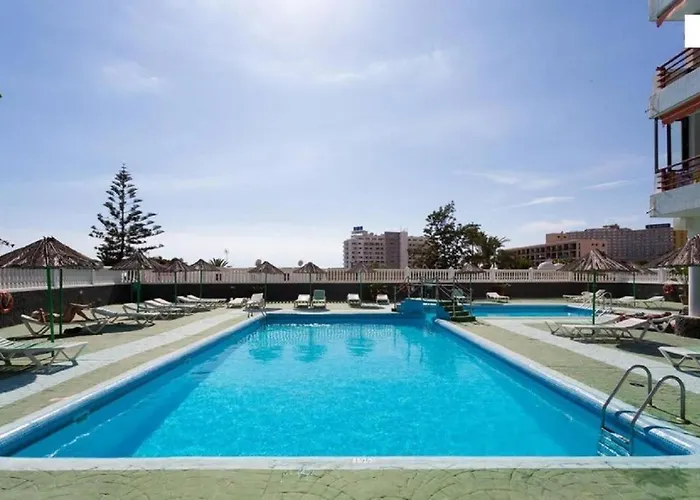 Paulmarie Olympia * Costa Adeje (Tenerife)